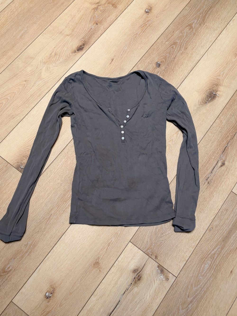 Brandy Melville Charcoal Long-Sleeve Henley